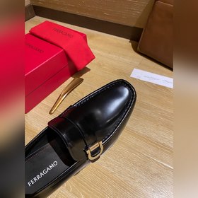 Элегантные мужские туфли Ferragamo. Эта модель туфель для мужчин 