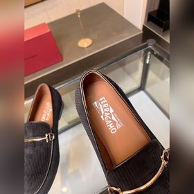 Элегантные мужские туфли Ferragamo. Эта модель туфель для мужчин 