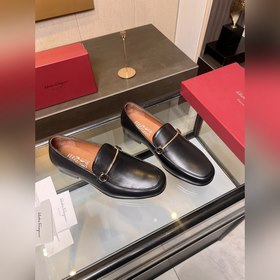 Элегантные мужские туфли Ferragamo. Эта модель туфель для мужчин 