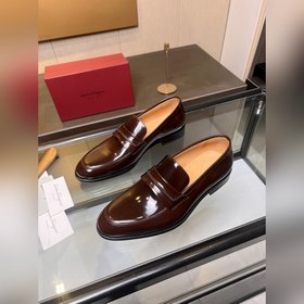 Элегантные мужские туфли Ferragamo. Эта модель туфель для мужчин 