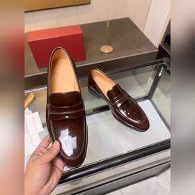 Элегантные мужские туфли Ferragamo. Эта модель туфель для мужчин 