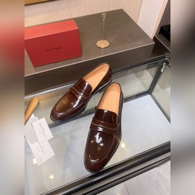 Элегантные мужские туфли Ferragamo. Эта модель туфель для мужчин 