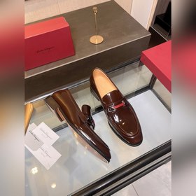 Элегантные мужские туфли Ferragamo. Эта модель туфель для мужчин 