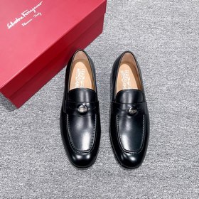 Элегантные мужские туфли Ferragamo. Эта модель туфель для мужчин