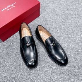 Элегантные мужские туфли Ferragamo. Эта модель туфель для мужчин