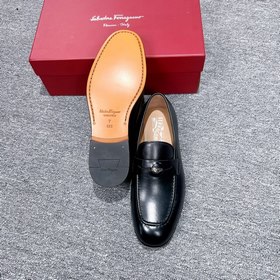 Элегантные мужские туфли Ferragamo. Эта модель туфель для мужчин 