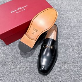 Элегантные мужские туфли Ferragamo. Эти туфли-лофекимеют изящную 