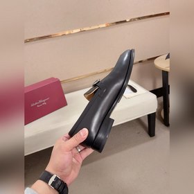 Высококачественная продукция Ferragamo в Дунань! Эксклюзивные но