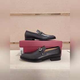 Высококачественная продукция Ferragamo в Дунань! Эксклюзивные но
