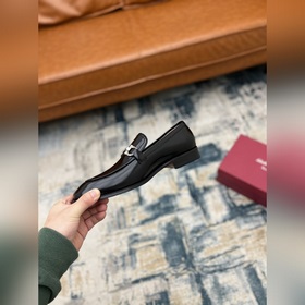Ferragam Размер： 38-45  Новинка на официальном сайте F, мужские