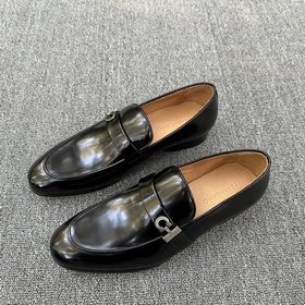Мужские кожаные туфли FERRAGAMO! Мокасины с застежкой Gancini Эти