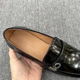 Мужские кожаные туфли FERRAGAMO! Мокасины с застежкой Gancini Эти