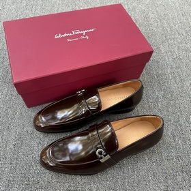 Мужские кожаные туфли FERRAGAMO! Мокасины с застежкой Gancini Эти