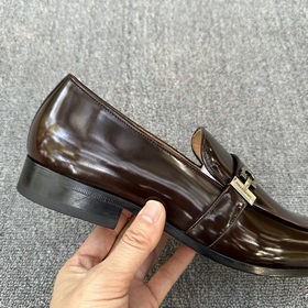 Мужские кожаные туфли FERRAGAMO! Мокасины с застежкой Gancini Эти