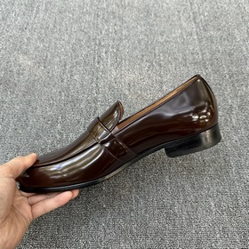 Мужские кожаные туфли FERRAGAMO! Мокасины с застежкой Gancini Эти