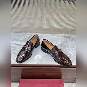 Элегантные мужские туфли Ferragamo. Эта модель туфель для мужчин 
