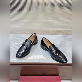 Элегантные мужские туфли Ferragamo. Эта модель туфель для мужчин 