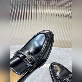 Элегантные мужские туфли Ferragamo. Эта модель туфель для мужчин 