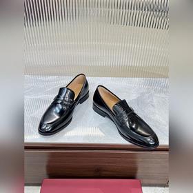 Элегантные мужские туфли Ferragamo. Эта модель туфель для мужчин 