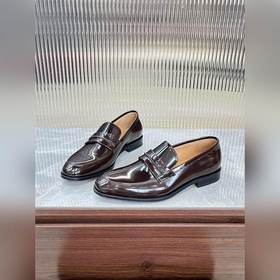 Элегантные мужские туфли Ferragamo. Эта модель туфель для мужчин