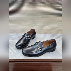 Элегантные мужские туфли Ferragamo. Эта модель туфель для мужчин 