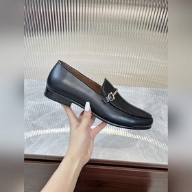 Элегантные мужские туфли Ferragamo. Эта модель туфель для мужчин 