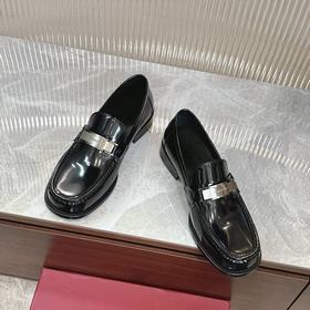 Ferragamo – популярные мужские туфли-лодочки! Тщательно отобранна