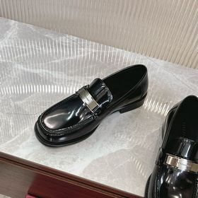 Ferragamo – популярные мужские туфли-лодочки! Тщательно отобранна