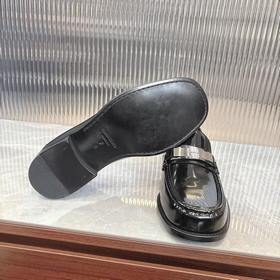 Ferragamo – популярные мужские туфли-лодочки! Тщательно отобранна