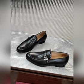 Ferragamo – популярные мужские туфли-лоферы! Тщательно отобранная