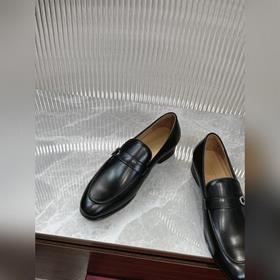 Ferragamo – популярные мужские туфли-лоферы! Тщательно отобранная