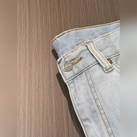 GUCCI Джинсовые шорты с темным принтом, новинка, изготовлены из о