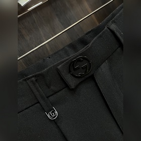 Эксклюзивная новая модель Gucci. Модные брюки для мужчин от Gucci