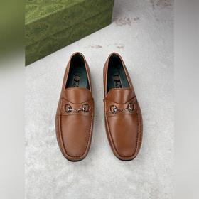 Мужские лоферы Gucci в новом исполнении с мотивом пряжки лоферами