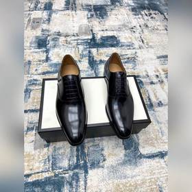 Gucci Размер： 38-45  Новая модель мужских туфель для официальны
