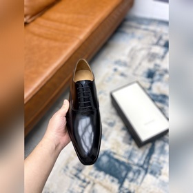 Gucci Размер： 38-45  Новая модель мужских туфель для официальны