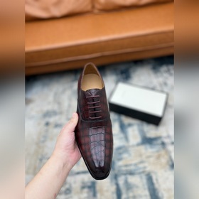 Gucci Размер： 38-45  Новинка от официального сайта Gucci. Мужск