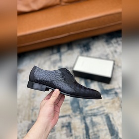 Gucci Размер： 38-45  Новинка от официального сайта Gucci. Мужск