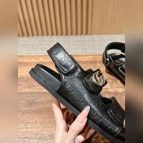 Новые пляжные сандалии Gucci с застежкой-липучкой, двойной пряжко