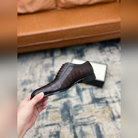 Gucci Размер： 38-45  Новинка от официального сайта Gucci. Мужск