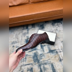 Gucci Размер： 38-45  Новинка от официального сайта Gucci. Мужск