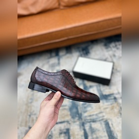 Gucci Размер： 38-45  Новинка от официального сайта Gucci. Мужск