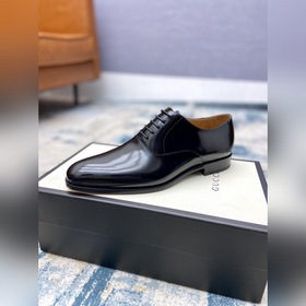 Gucci Размер： 38-45  Новая модель мужских туфель для официальны