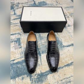 Gucci Размер： 38-45  Новинка от официального сайта Gucci. Мужск