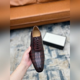 Gucci Размер： 38-45  Новинка от официального сайта Gucci. Мужск