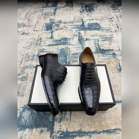 Gucci Размер： 38-45  Новинка от официального сайта Gucci. Мужск