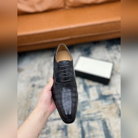 Gucci Размер： 38-45  Новинка от официального сайта Gucci. Мужск