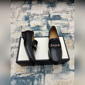 Gucci Размер： 38-45  Новинка на официальном сайте Gucci — мужск