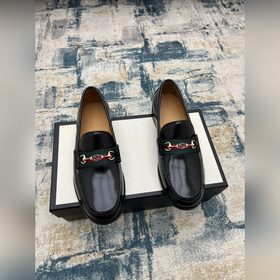 Gucci Размер： 38-45  Новинка на официальном сайте Gucci — мужск