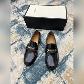 Gucci Размер： 38-45  Новинка на официальном сайте Gucci — мужск
